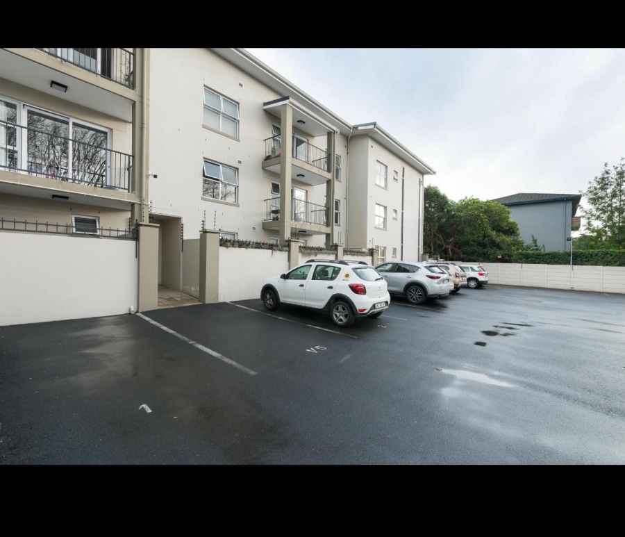 To Let 2 Bedroom Property for Rent in Kenilworth Western Cape